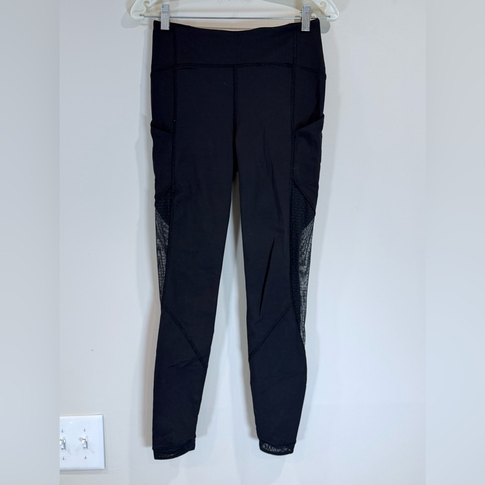 🔥Lululemon Black Mesh Panel Leggings Size 6 EUC🔥